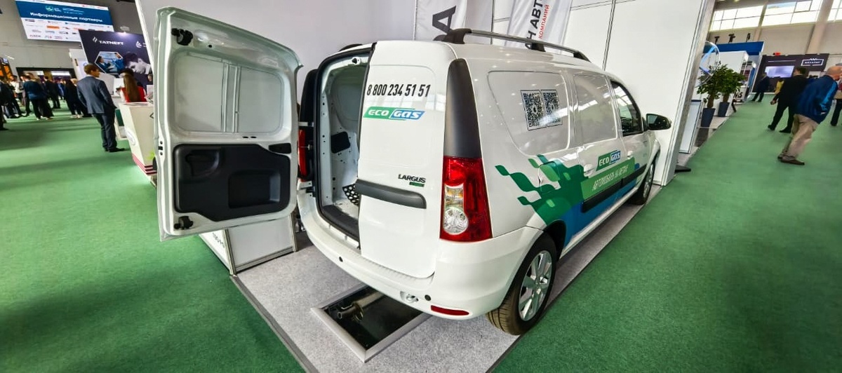 Фото с форума. Lada Largus CNG