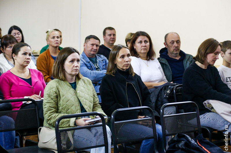    Об этом сообщил мэр Роман Маслов после встречи с родителями пятиклассников, которая прошла 26 августа