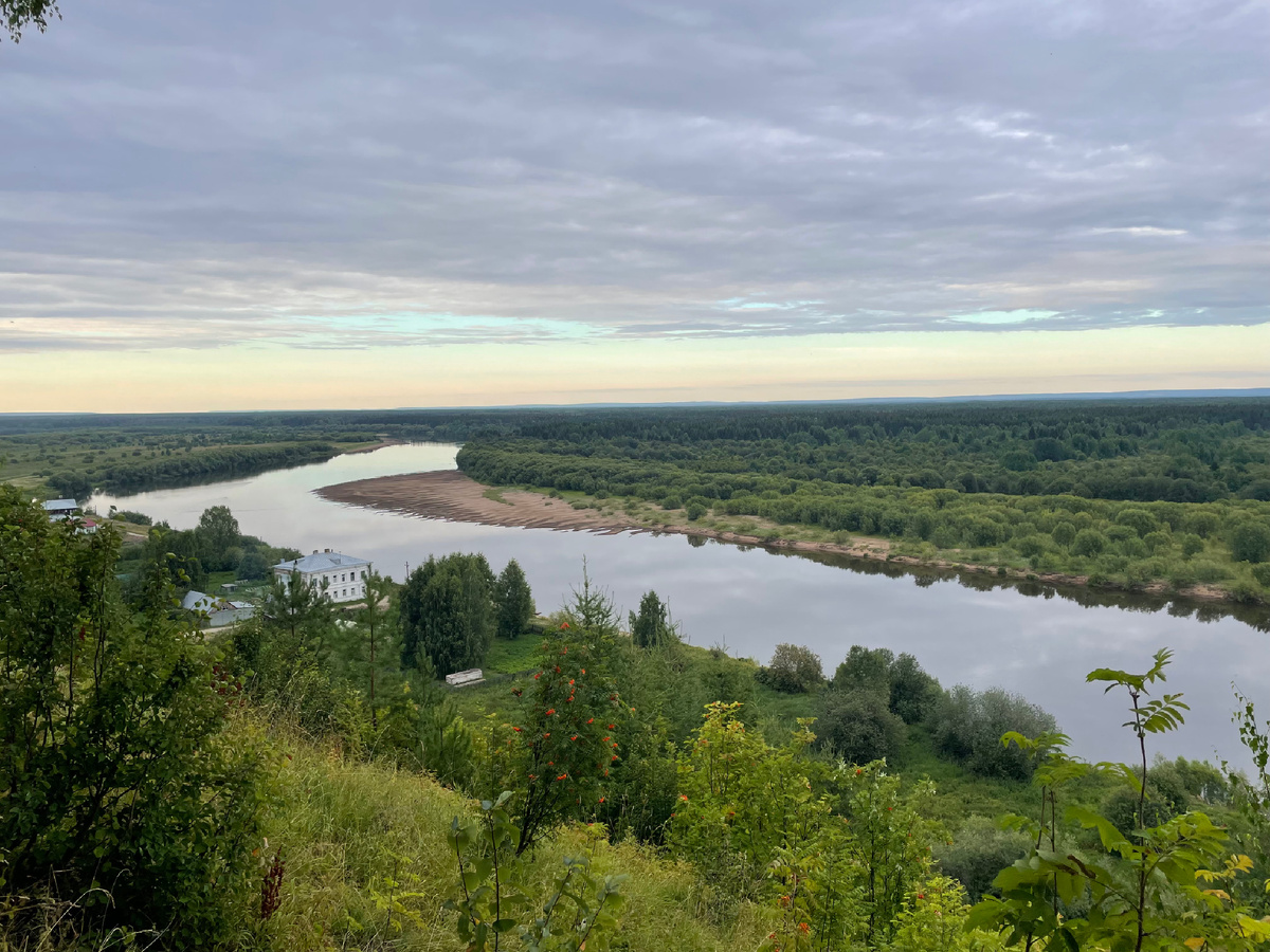 Вид на Колву с холма