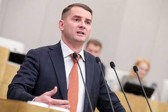    Ярослав Нилов предложил вариант снижения расходов граждан на оплату жилищно-коммунальных услуг