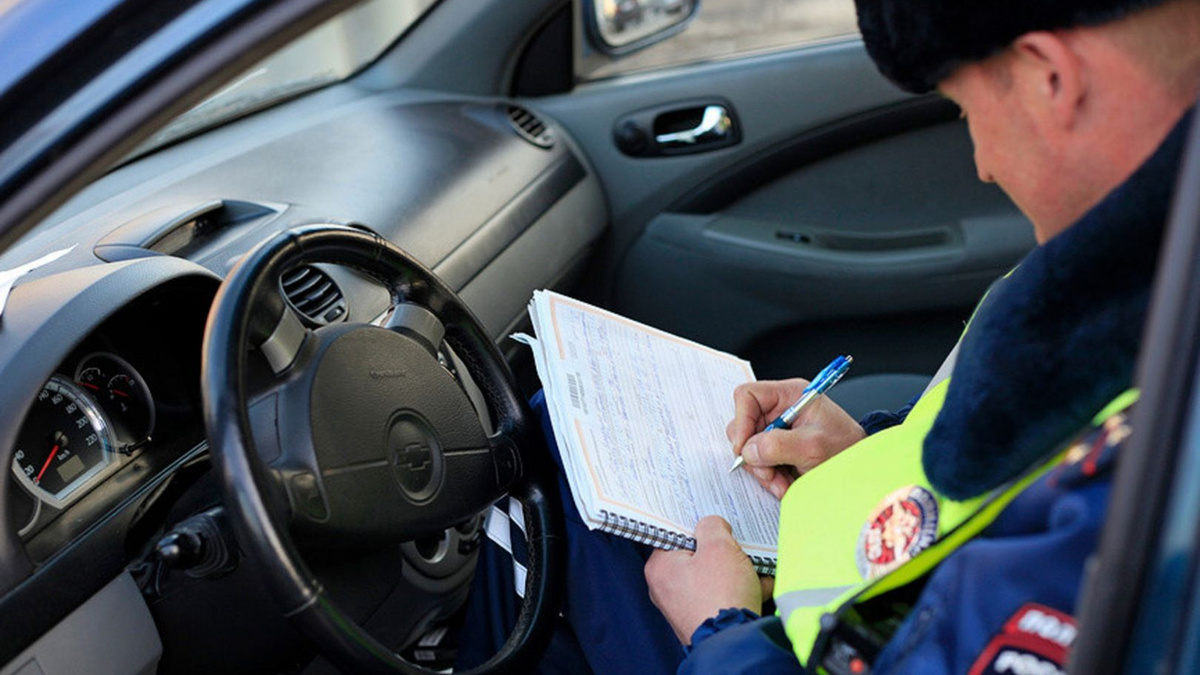 Снова штрафы и новые ограничения для водителей с началом осени: удар по нервам 