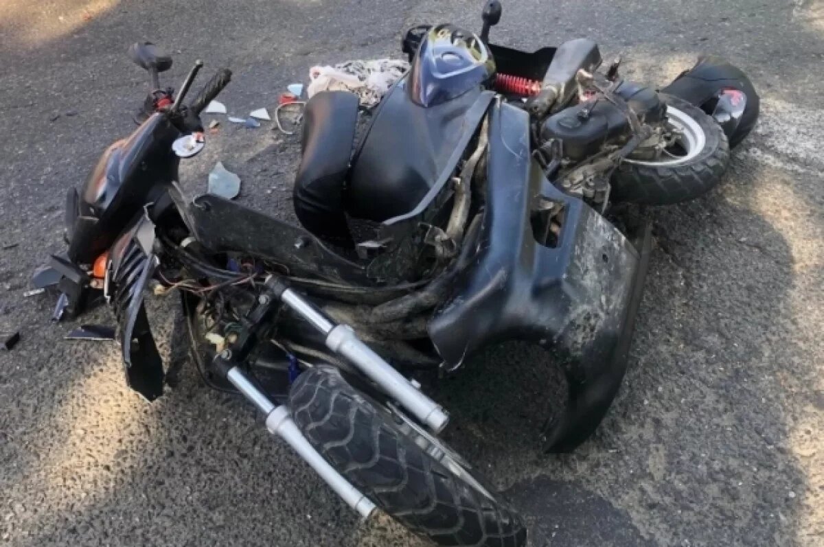    В Завольжье подросток на мотоцикле врезался в легковой автомобиль