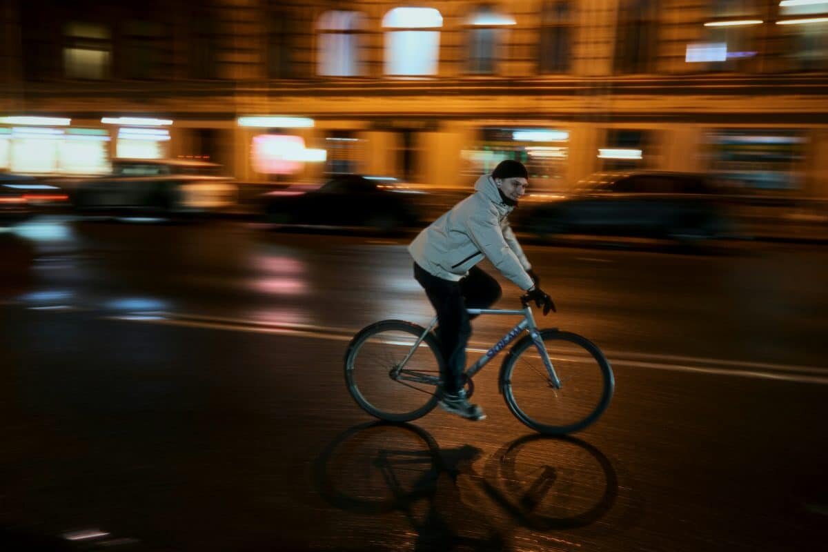 Ученые РТУ МИРЭА создали цифровую карту веломаршрутов для Новой Москвы / ©   
 Maxim Tolchinskiy, unsplash.com📷
