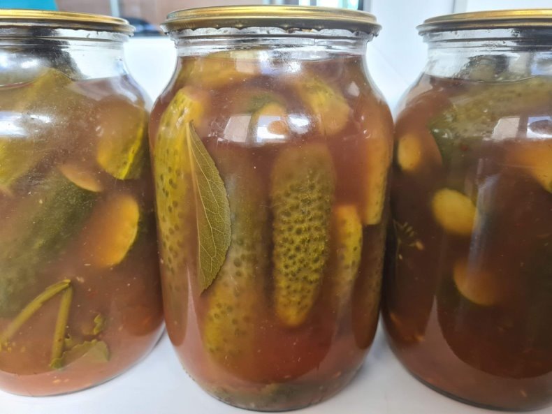 Огурцы с кетчупом чили. Фото из личного архива.