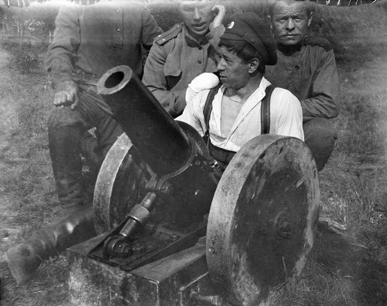 На боевых учениях, 1916 год. М.М. Смодор. 