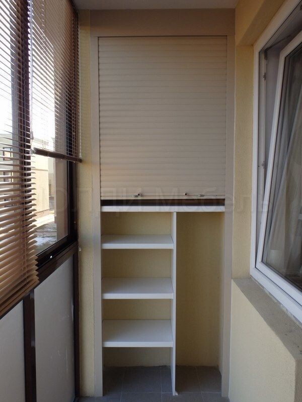 рольставни на балконе