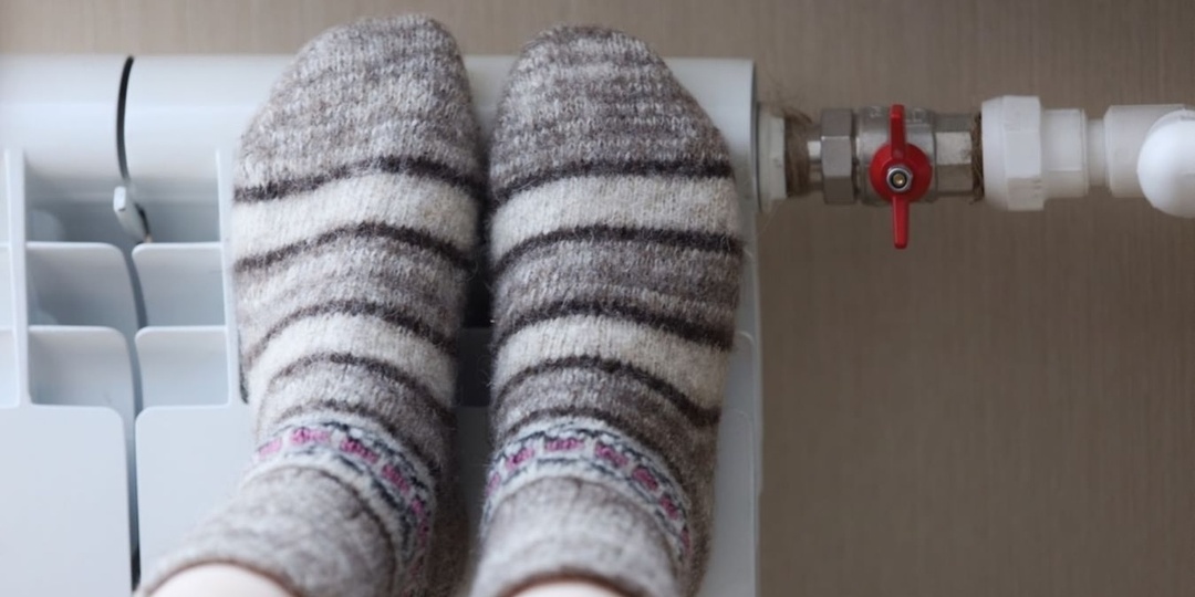 Почему мерзнут ноги даже в тепле?