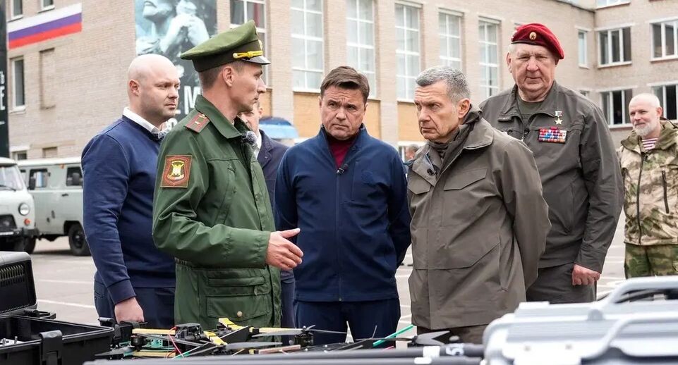    Андрей Воробьев и Владимир Соловьев в центре «Витязь» в Балашихе