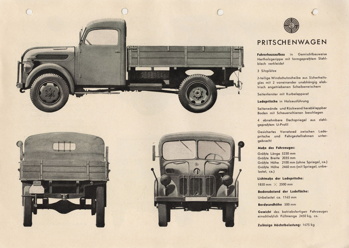 Бортовой грузовик появился в конце 1943 года.