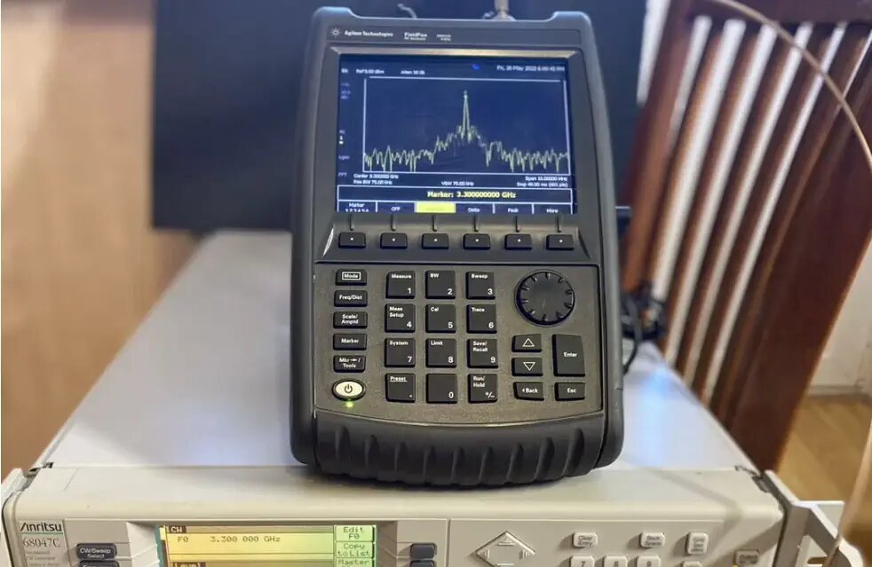 Анализатор спектра и антенн Agilent n9912a 6ghz