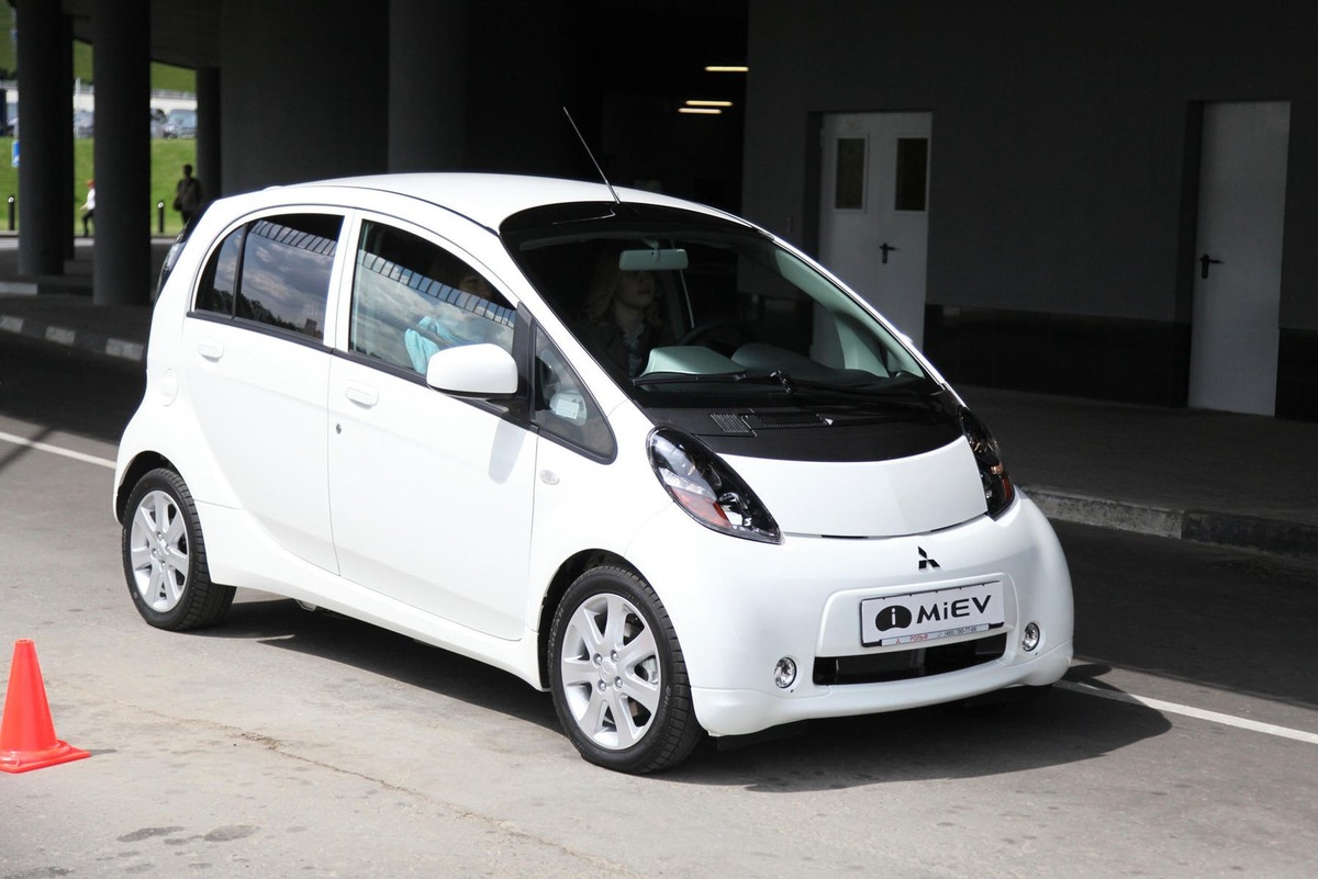    Mitsubishi i-MiEV