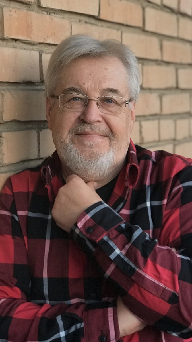 Виктор Дмитриевич Карпенко