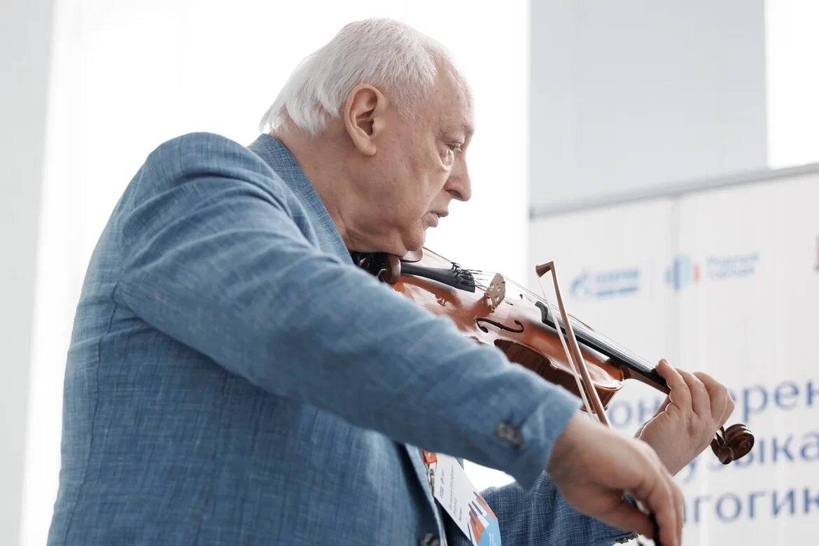    В Югре проходит межрегиональная конференция «Музыкальная педагогика»