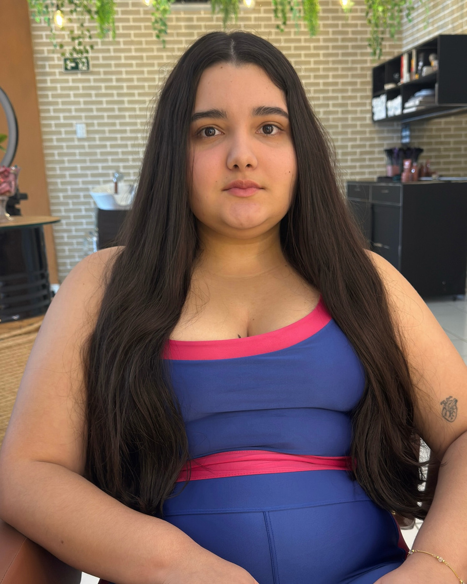 До (фото @alineramos.cortefeminino)