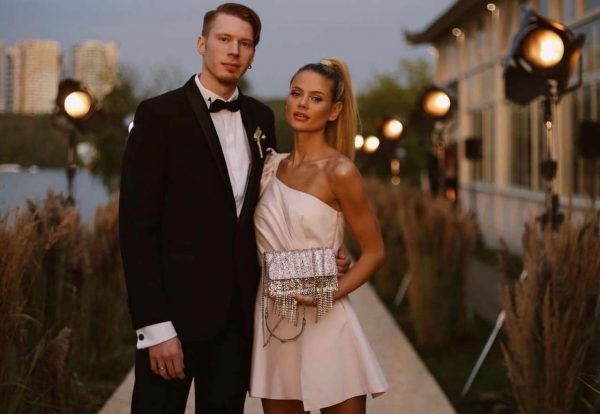    Никита Пресняков и Алена Краснова, фото: womanhit.ru