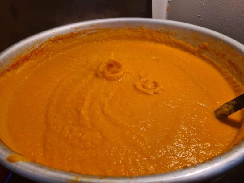 готовая кабачковая икра. фото автора.