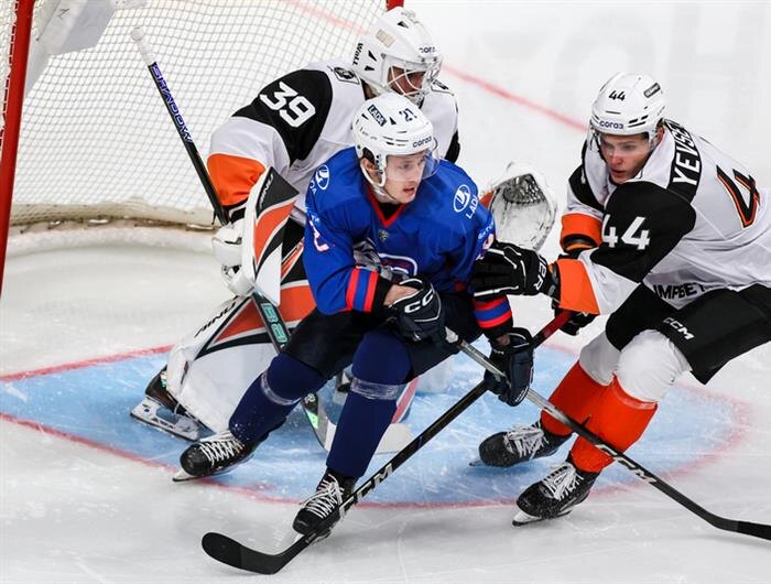    ФОТО: пресс-служба ХК "Лада"