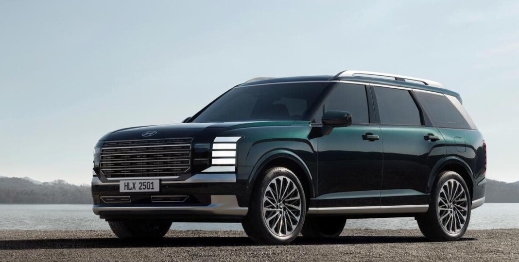 В России стартовали продажи нового Hyundai Palisade: живые кроссоверы уже у дилеров за 9,6 млн рублей