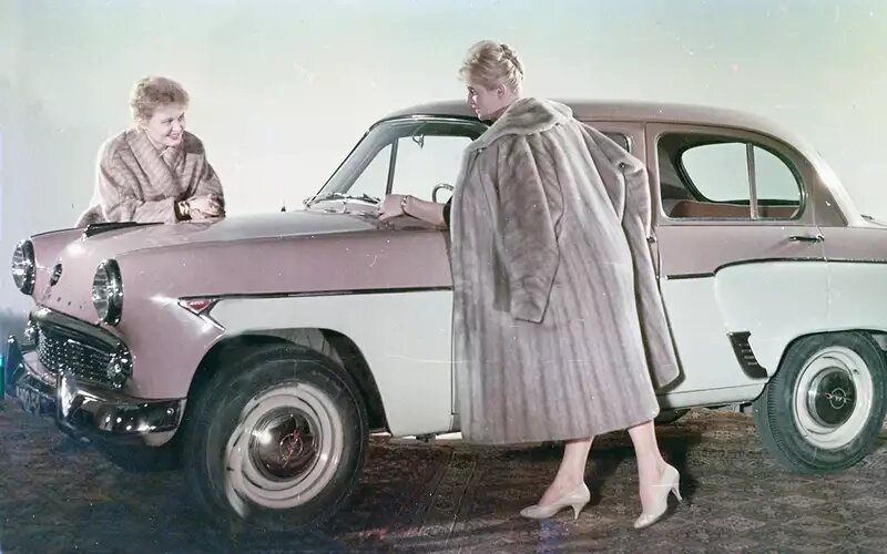 Рекламная съемка Москвича-407Э.