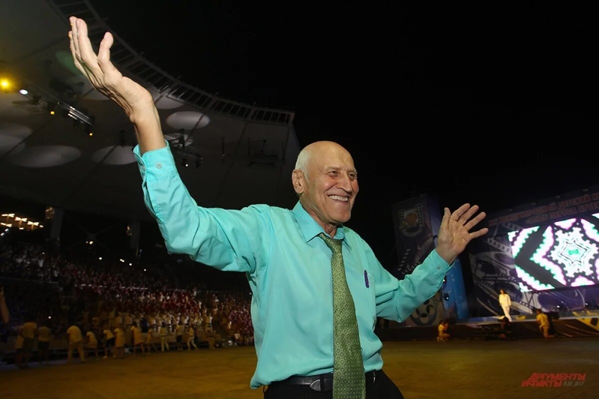    Друг Николая Дроздова: ведущий выступает с лекциями и планирует съёмки