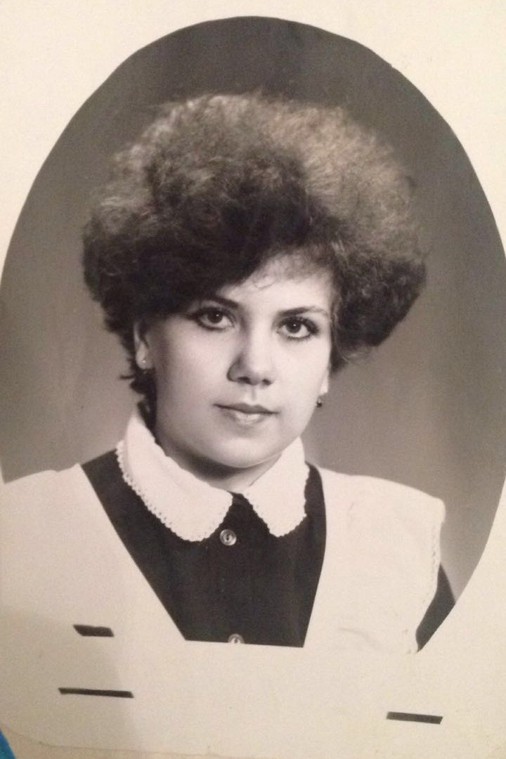 С юности артистка писала сценарии и умела выступать на публике / фото из открытых источников