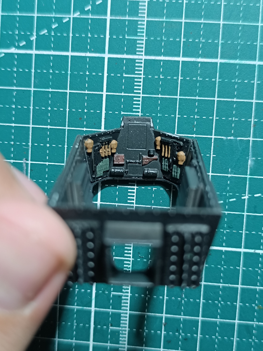 Детали интерьера встали на законное место