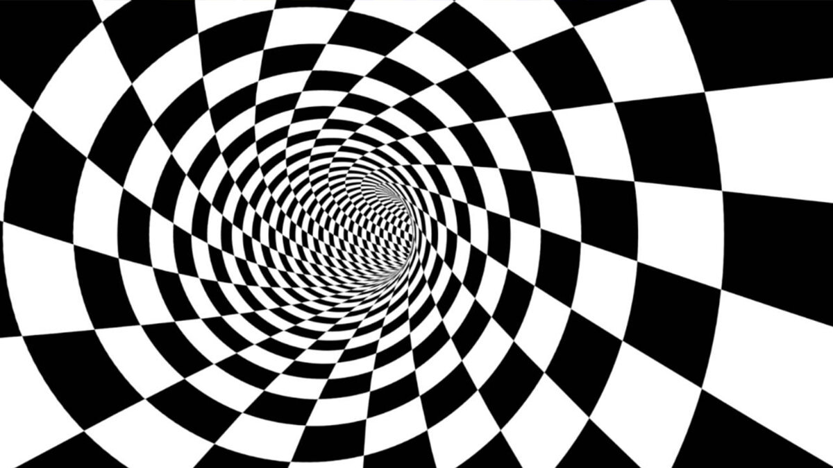 Шахматная спираль: движение на плоской поверхности.