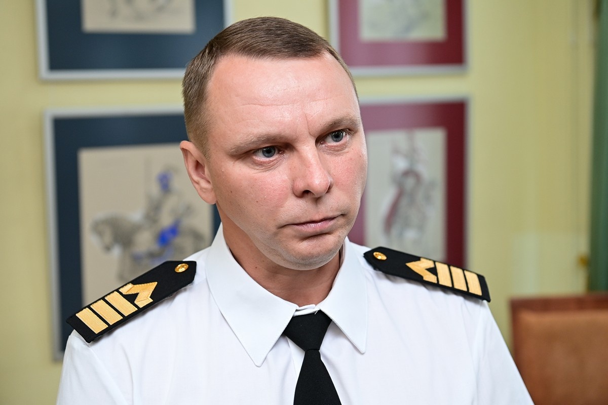    Капитан-механик судна "Грач" Юрий Петров. Фото: "Республика"/Сергей Юдин