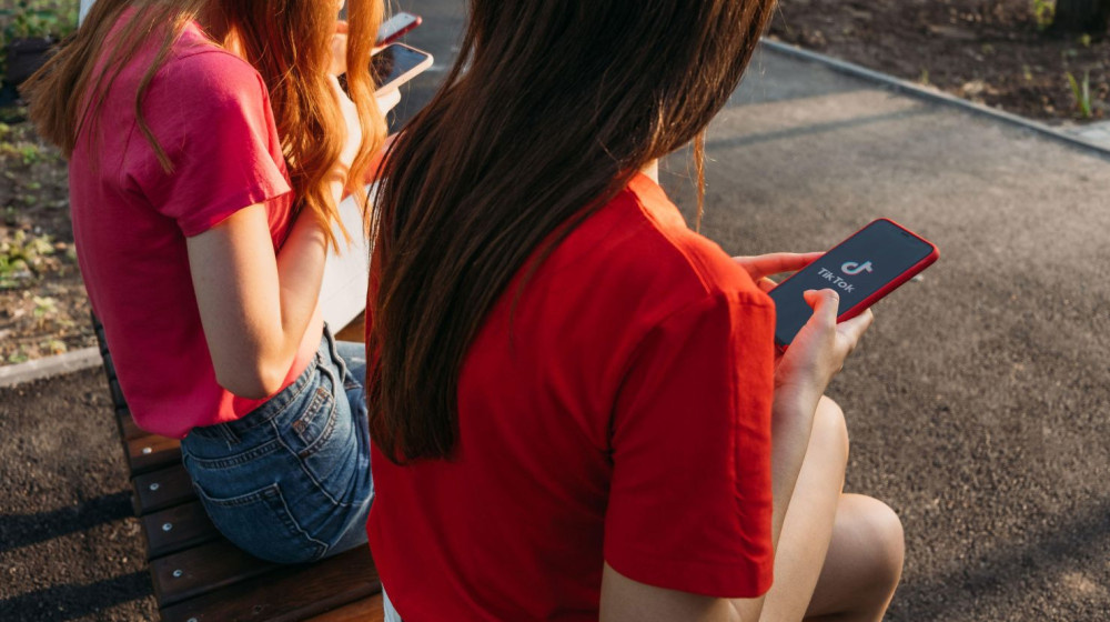    Подростки и воровство ради TikTok: игра на грани