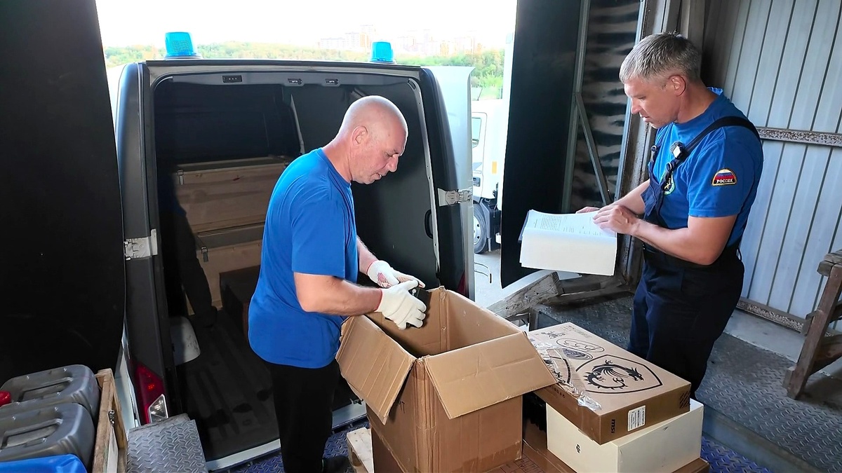    Югорчане на линии боевого соприкосновения получили помощь из дома