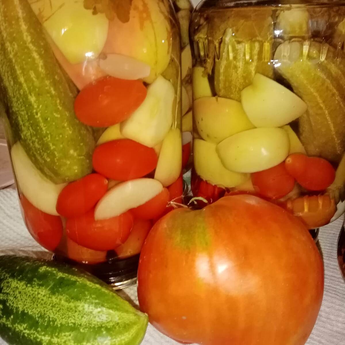 Закатанные и перевернутые баночки