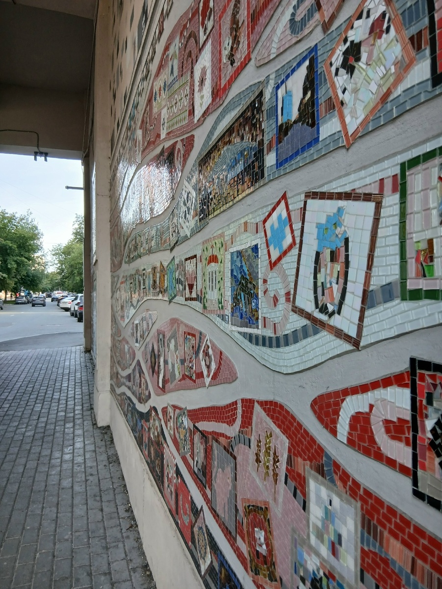 Картинки неумелые, но душевные. Просто делали не профессионалы.