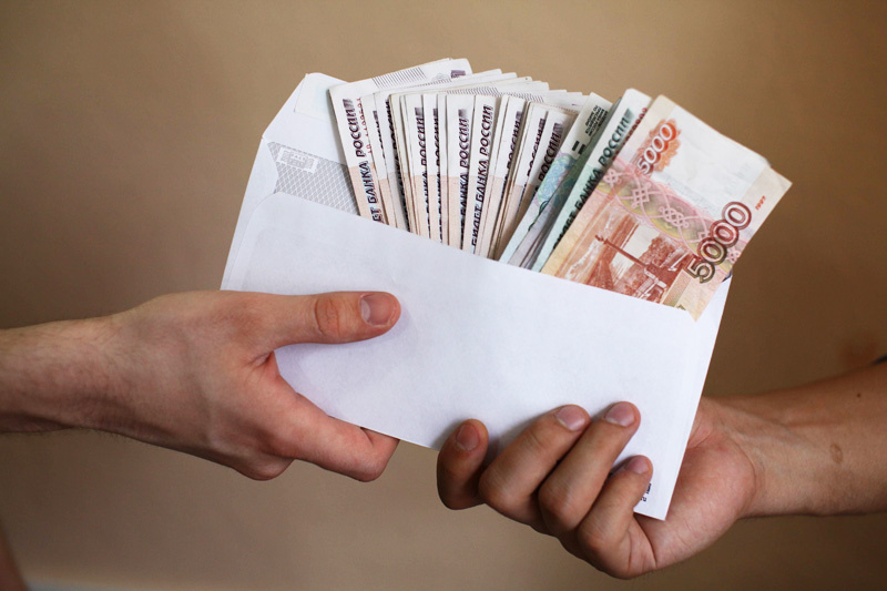 Тех, кто получает серую зарплату, теперь ждёт уголовное преследование