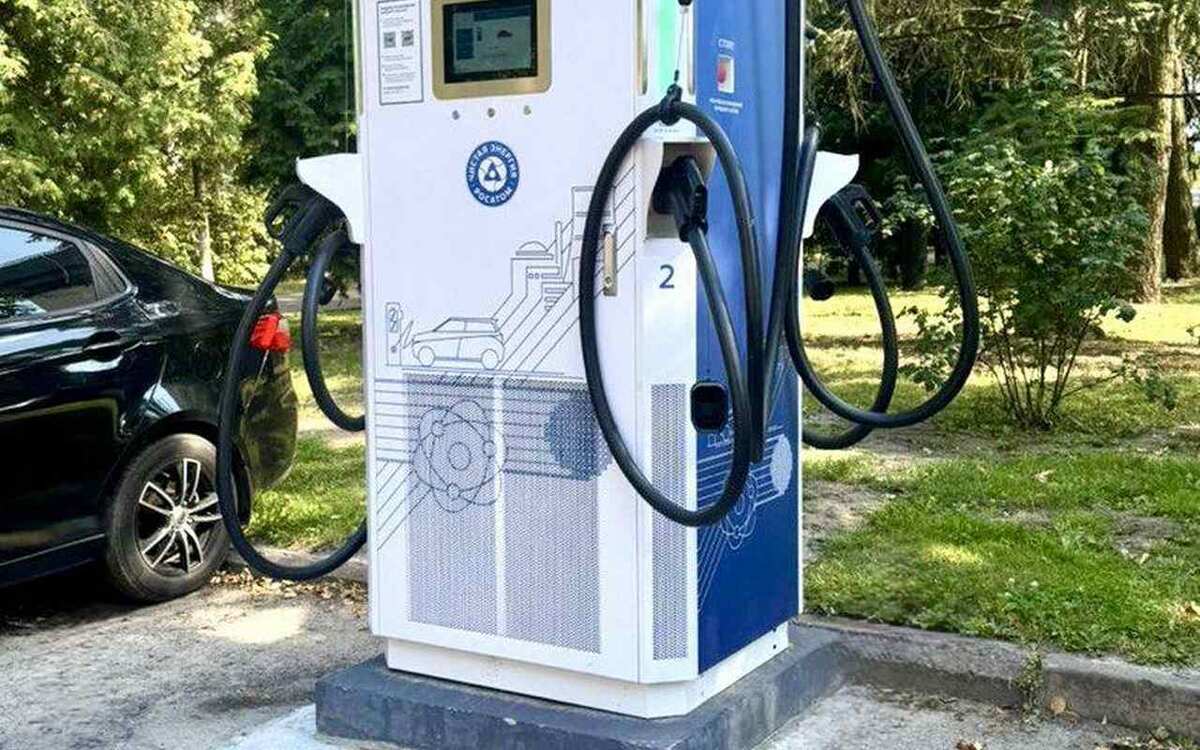    В Железногорске заработали быстрые зарядные станции для электромобилей Фото: телеграм-канал Росатома