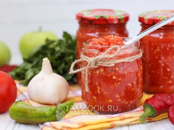 Соусы с яблоками: густые, пикантные и хранятся идеально. С ними любое блюдо вкуснее!