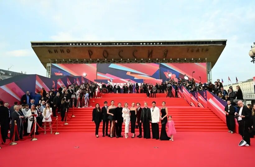 Красная дорожка Московского международного кинофестиваля в 2025 году © РИА Новости. Екатерина Чеснокова