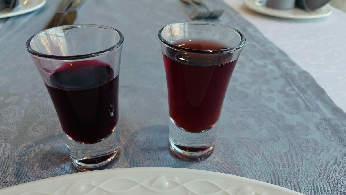 вишневка и черносмородинка