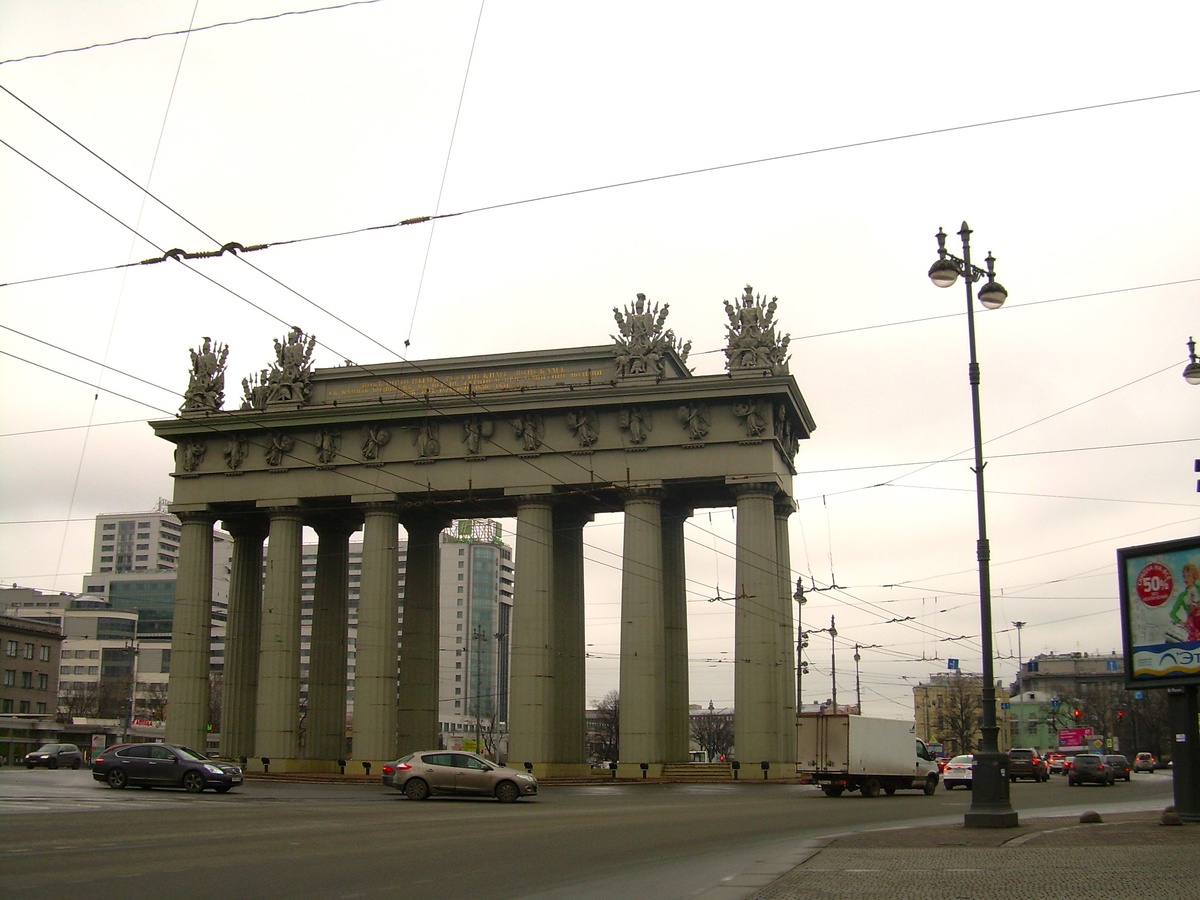 Московские Триумфальные ворота в Санкт-Петербурге