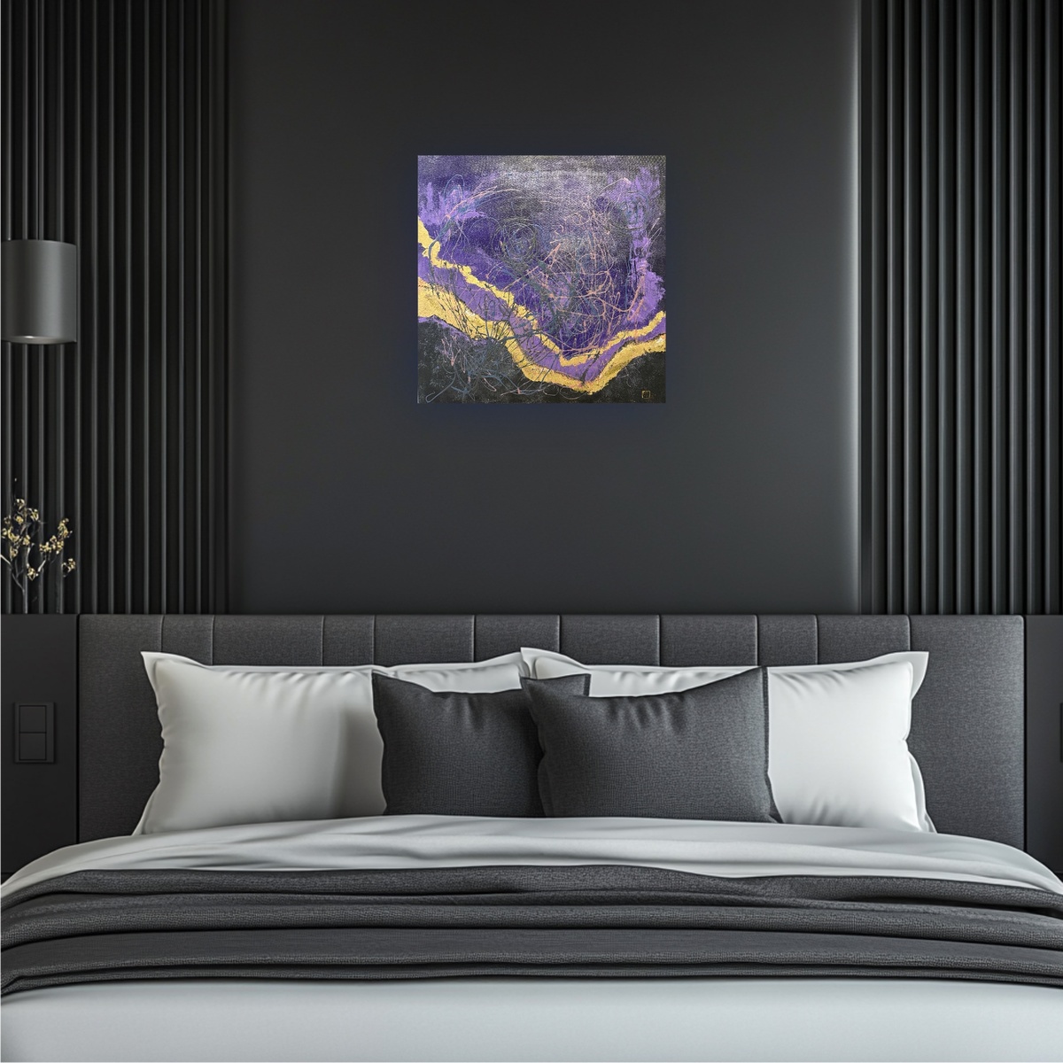 Пример сгенерированного ИИ мокапа номера отеля или спальни с моей картиной "Летняя ночь"