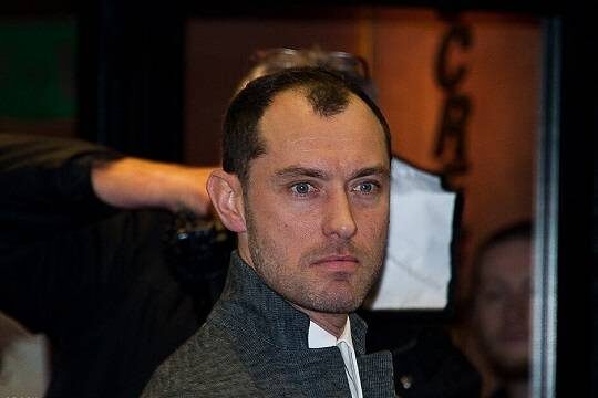    Появились кадры с Джудом Лоу в роли Владимира Путина