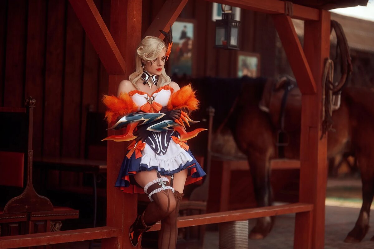 Косплей на скин Ковбой Эвелинн из LoL. Косплеер: KamikoZero. Фотограф: CHATSKYPHOTO. Источник: vk.com/kamikozerocosplay   📷