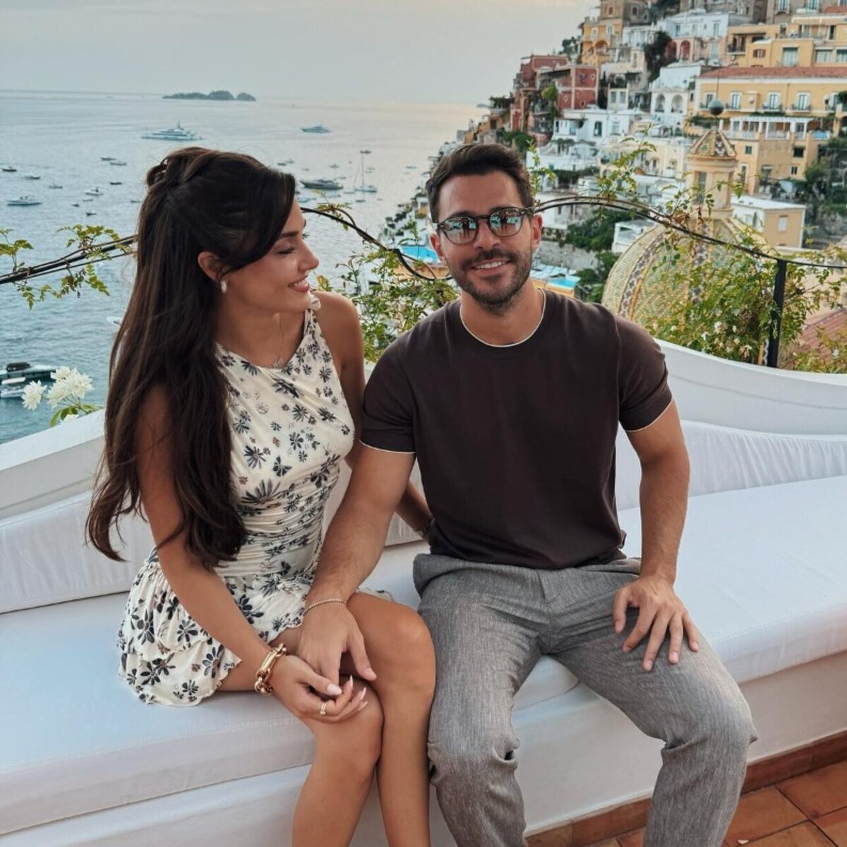 фото из социальных сетей Ханде Эрчел