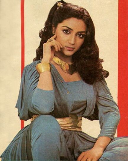 Найдено в Яндекс Картинках по запросу «анурадха Патель» https://i.pinimg.com/736x/87/da/35/87da35ac58b383f41b64c79eafef633a.jpg