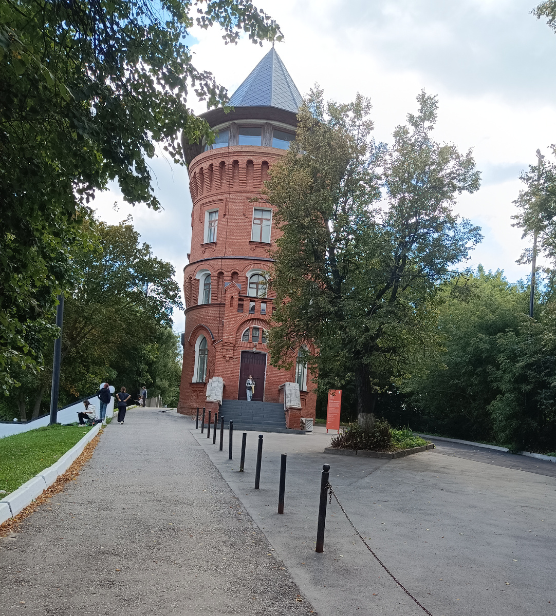 Здание музея Старый Владимир