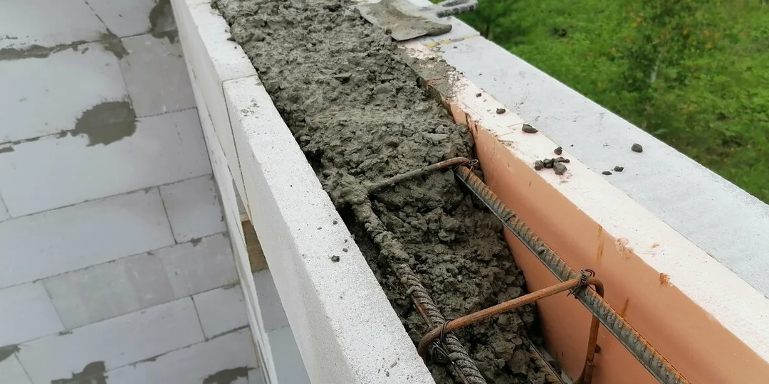 Можно ли делать газобетонный дом без армопояса