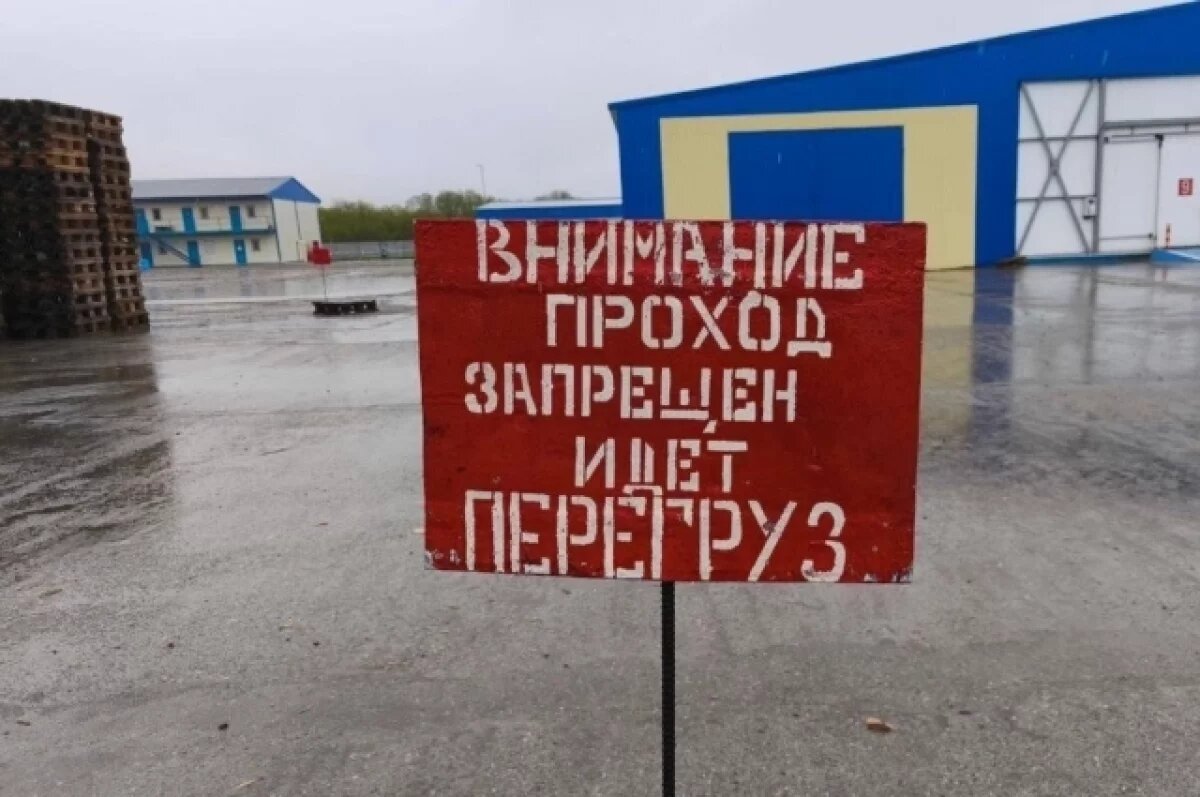    На Камчатке мужчина погиб под колесами вилочного погрузчика