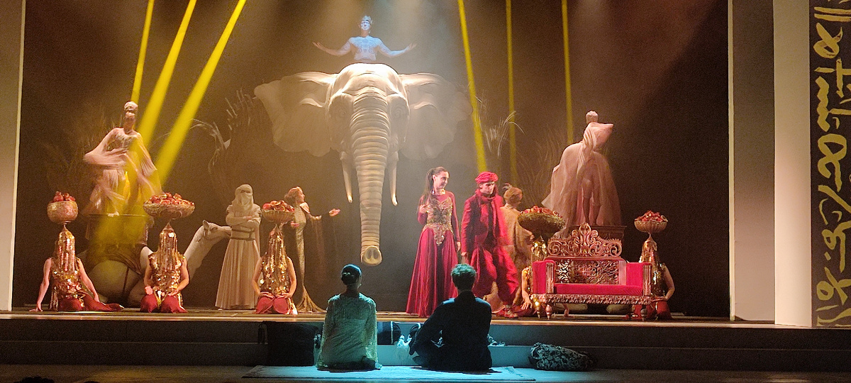 Красноярский ТЮЗ. Спектакль "Алладин. Сын портного". Фото автора