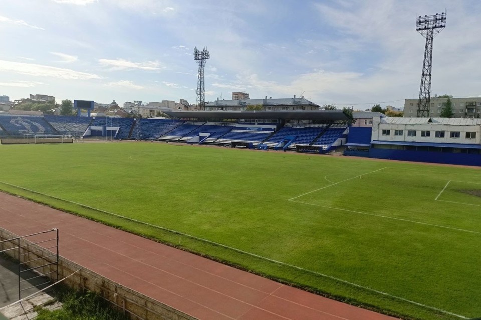    Поле скоро поменяют Александр Коровниченко