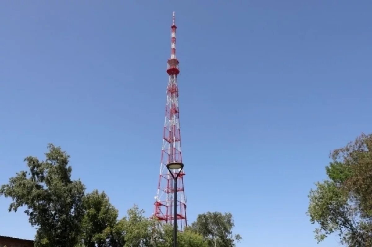    Телебашня в Новосибирске засияла в цветах «Технопрома-2025»