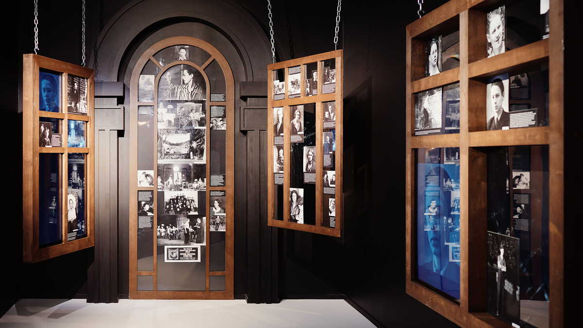 Листайте вправо, чтобы увидеть больше изображений